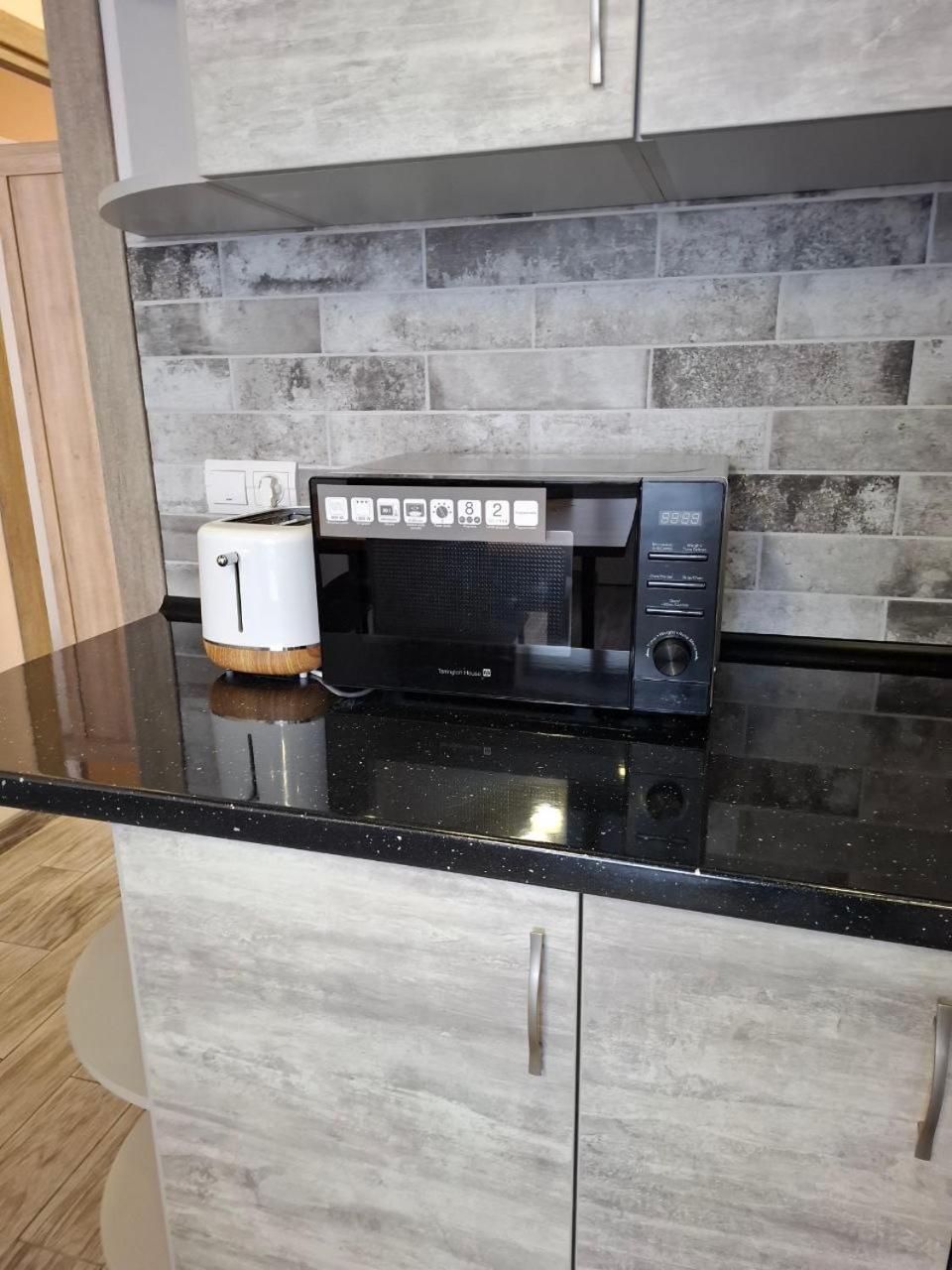 Atlant Luxury Family Apart Поряд З Тц Депот, Безконтактне Заселення Czernowitz Exterior foto